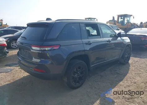 2024 Jeep Grand Cherokee Altitude X 4X4 from USA, damaged, VIN 1C4RJHAG6R8528221